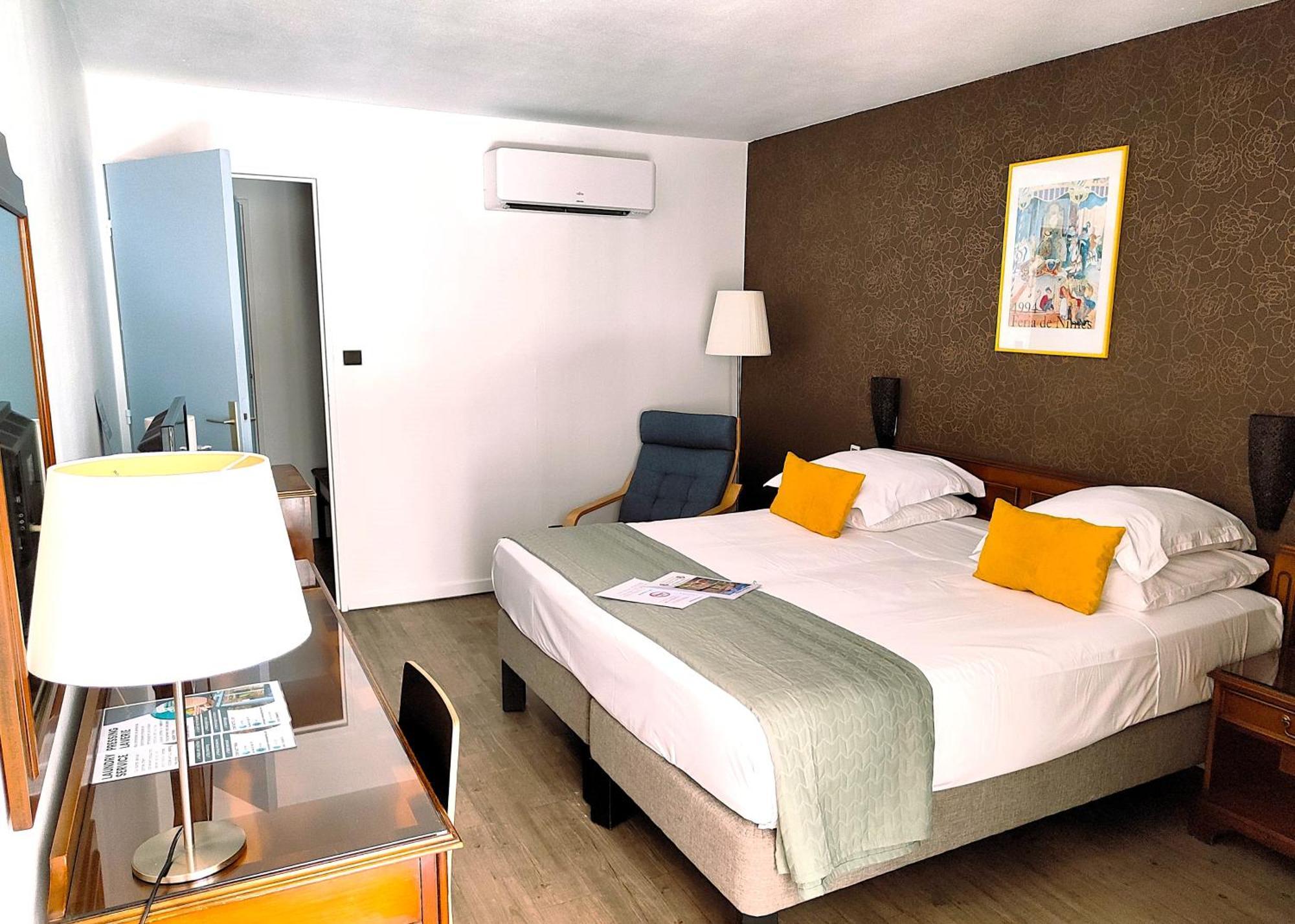 Hotel Des Tuileries Nimes Ngoại thất bức ảnh