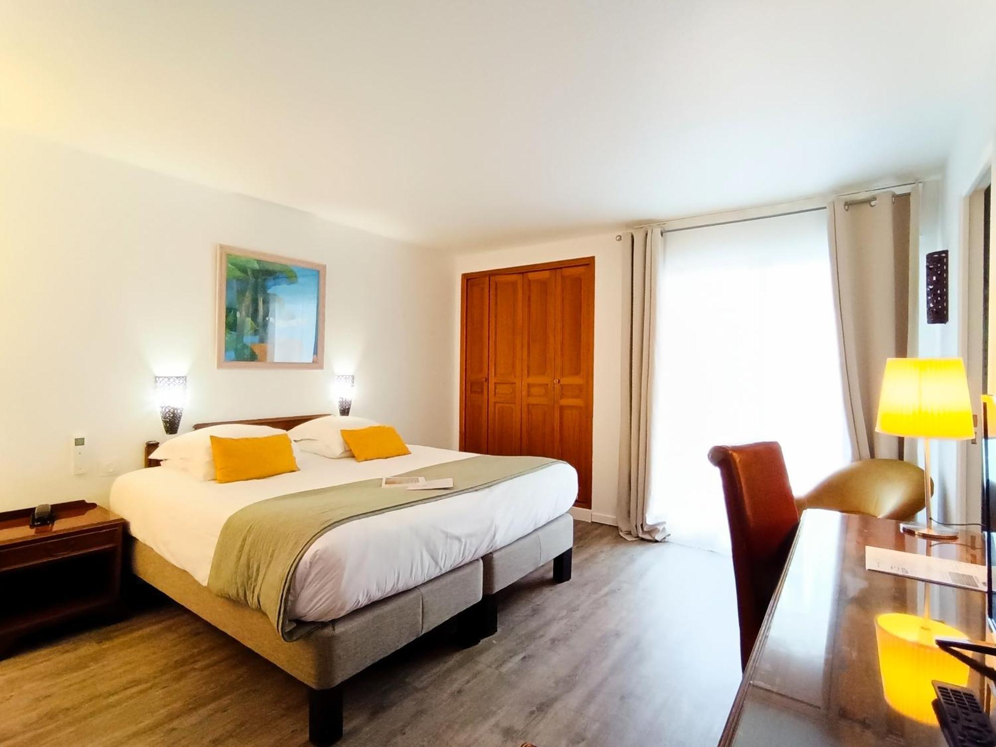 Hotel Des Tuileries Nimes Ngoại thất bức ảnh