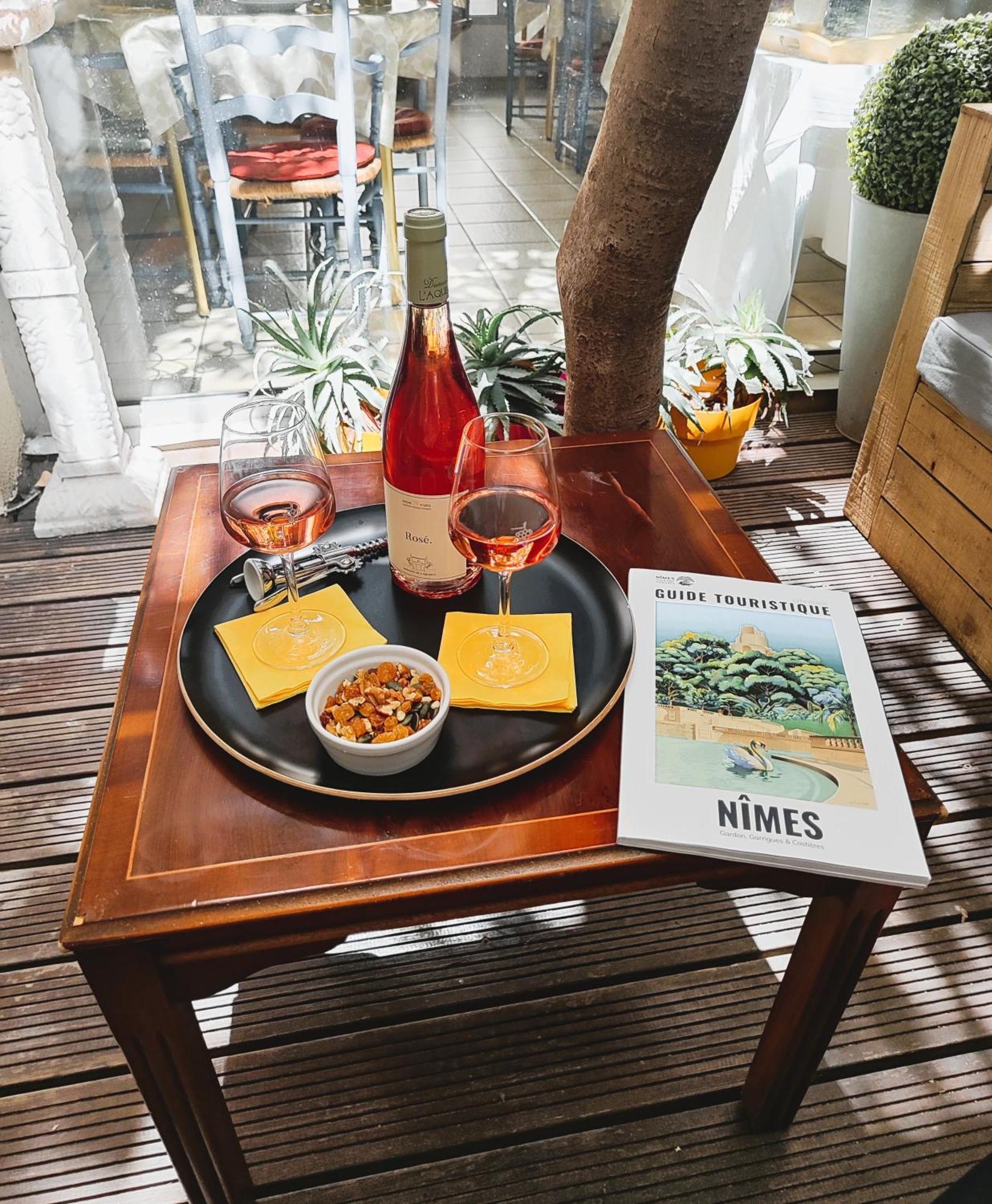 Hotel Des Tuileries Nimes Ngoại thất bức ảnh