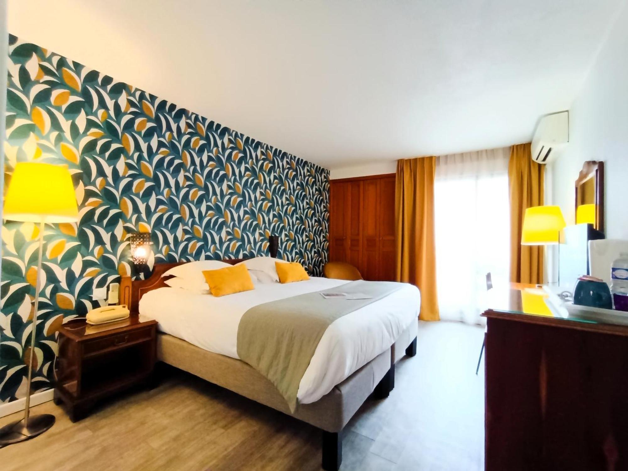 Hotel Des Tuileries Nimes Ngoại thất bức ảnh